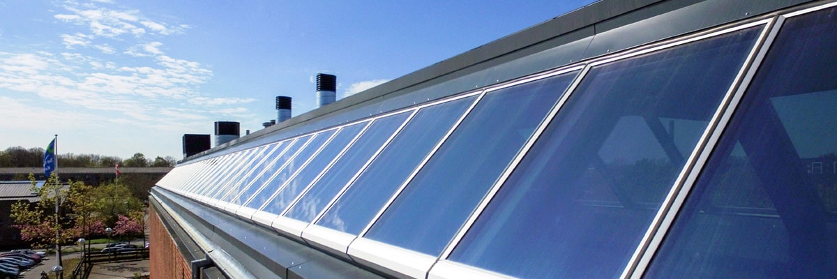 Lichtband Dachverglasung – Steildach-Fenstermodule in undendlicher Reihe Lichtband Dachverglasung - Steildach-Fenstermodule in undendlicher Reihe