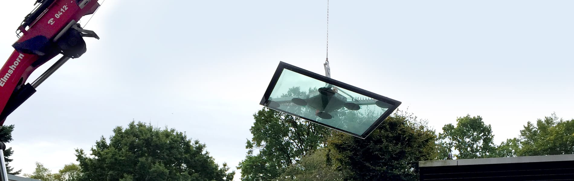 mietgeraete-glassauger Montage einer begehbaren Terrassenverglasung.