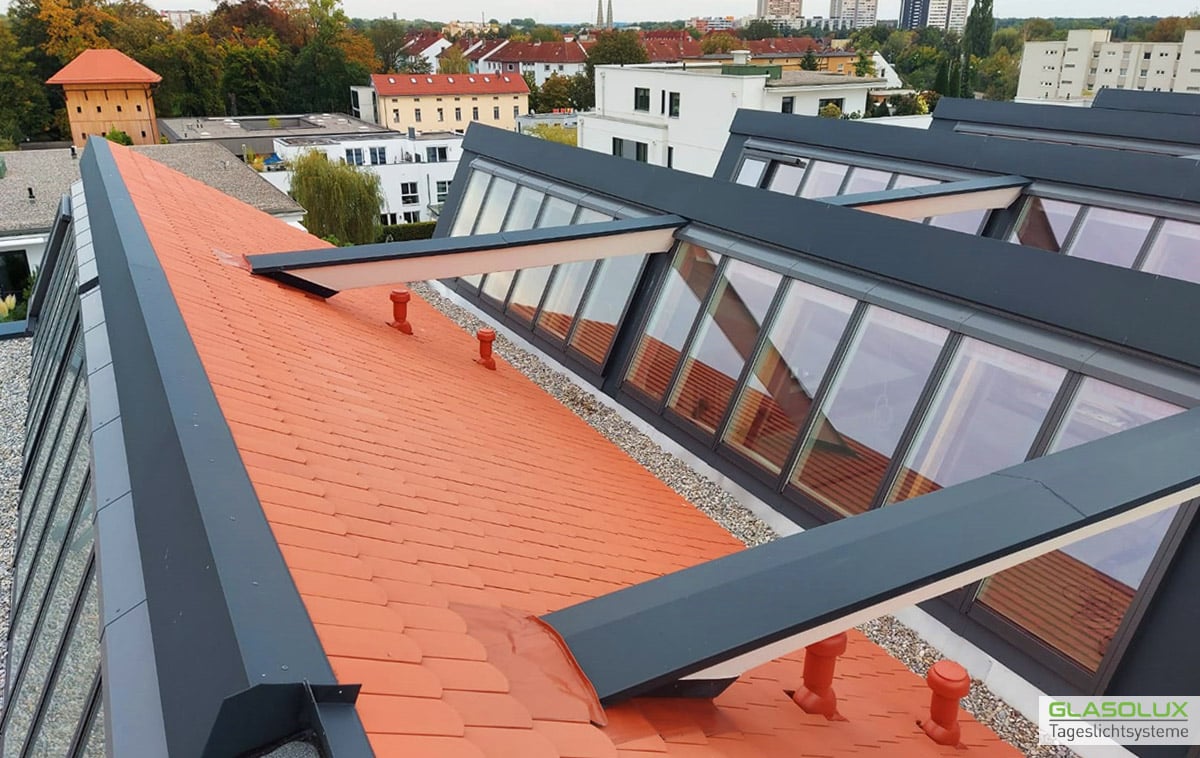 Sheddach Verglasung auf einem Dach in Augsburg