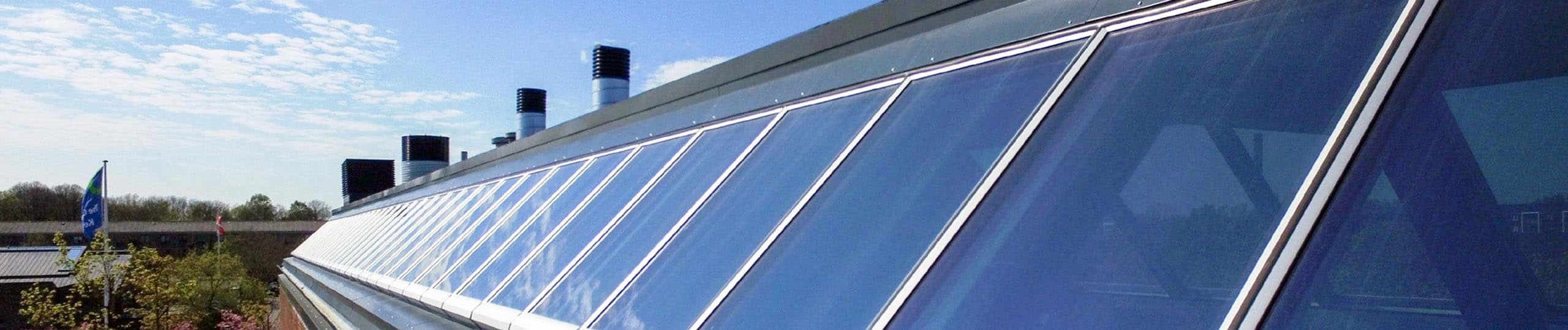 Dachverglasung: Modular erweiterbares Lichtband von GLASOLUX